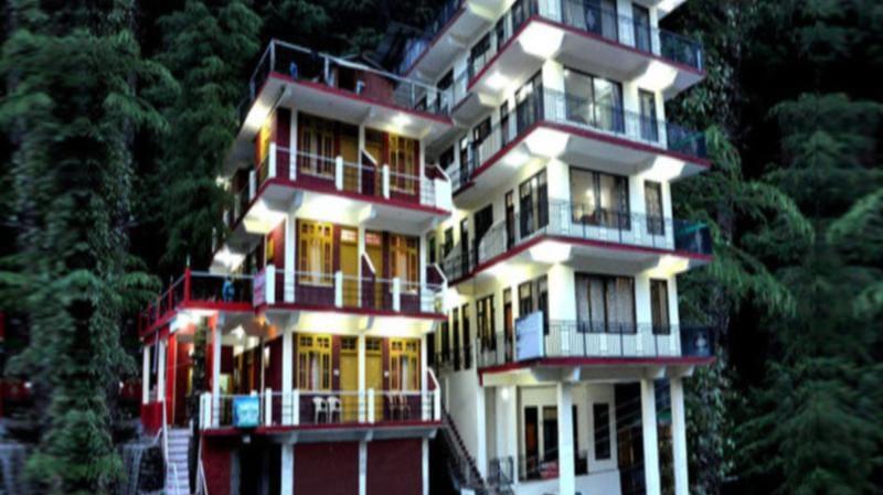Hotel Four Season Bhagsunag – photo 1
