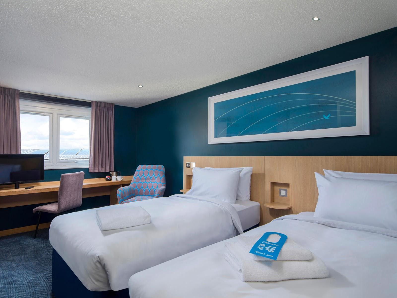 Travelodge St Austell – photo 3