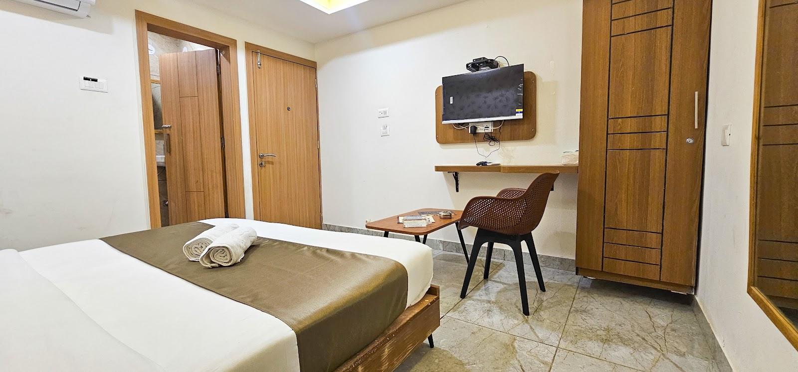Hotel Nova Venus - Madhapar Chowkdi – photo 4
