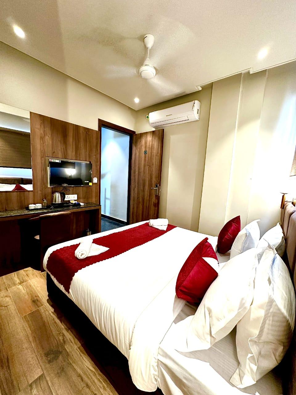 Hotel RK Heights ( 300M From Golden Temple) – photo 2