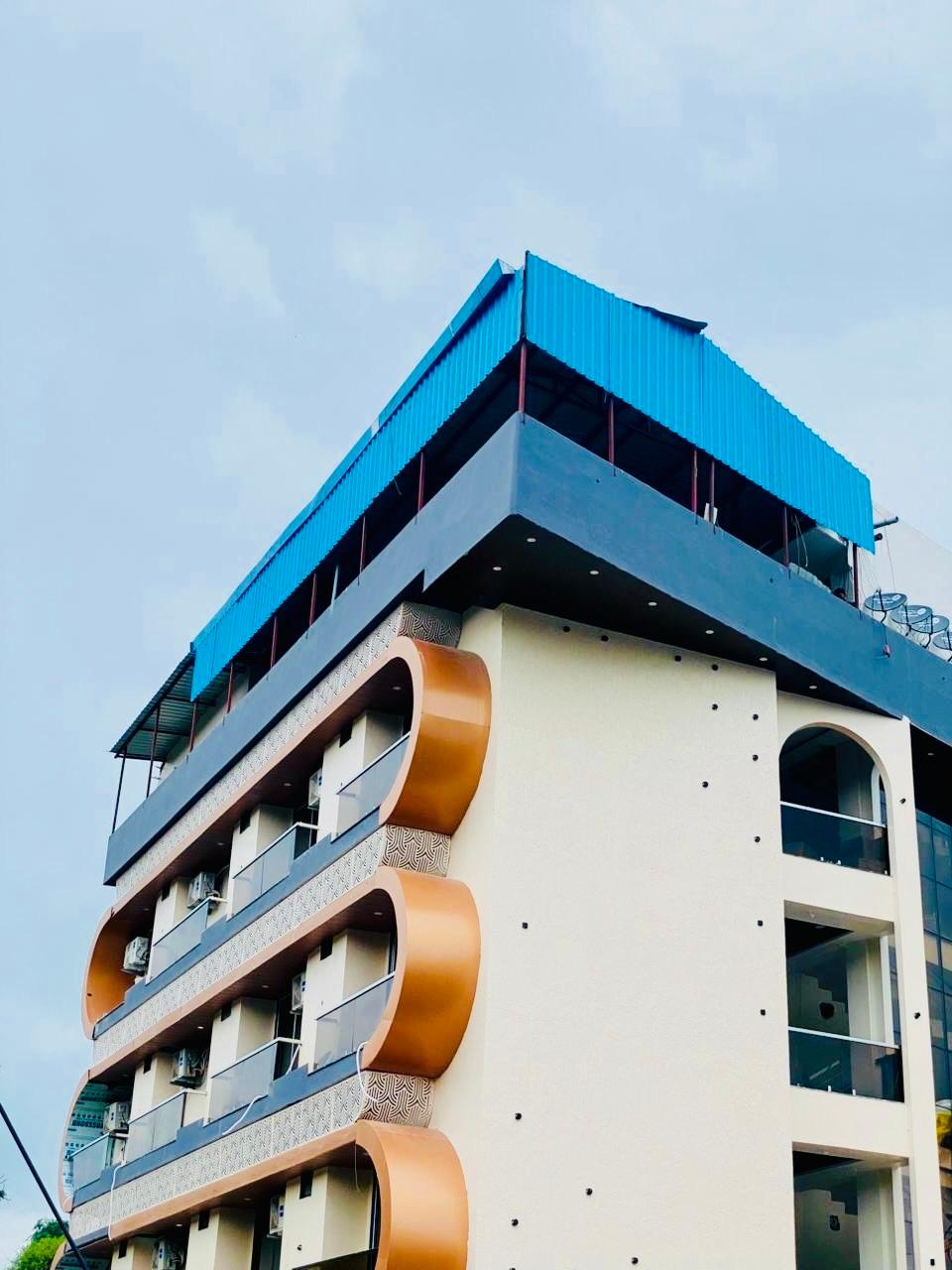 Hotel Trinetra
