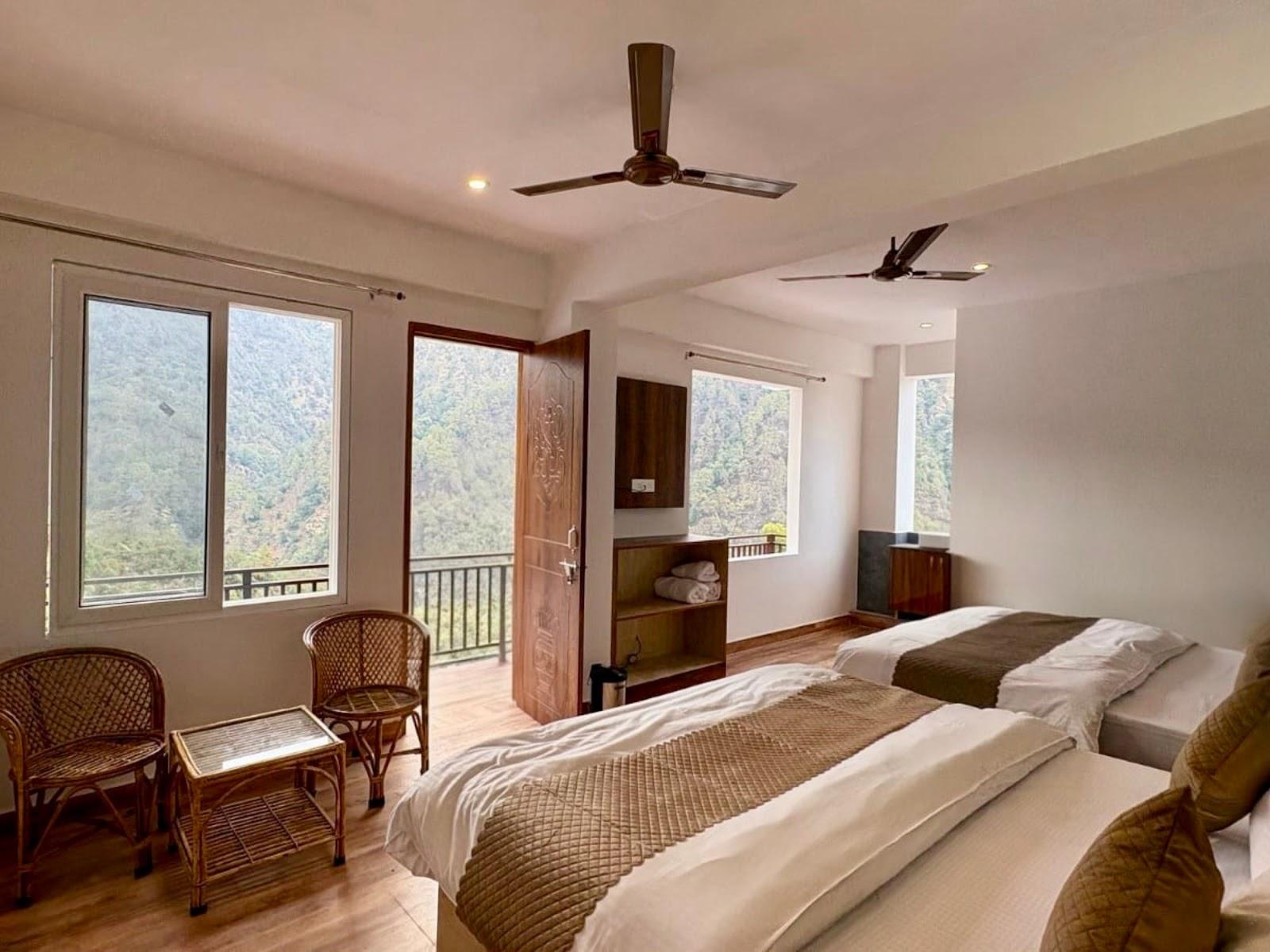 Kedarkhand Hotel – photo 4