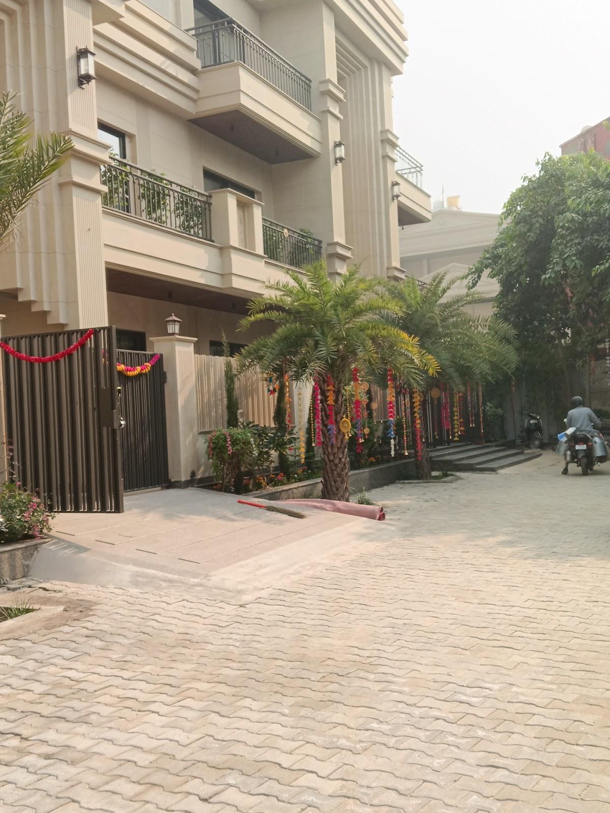 Commune PODS Golf Course Road – photo 3