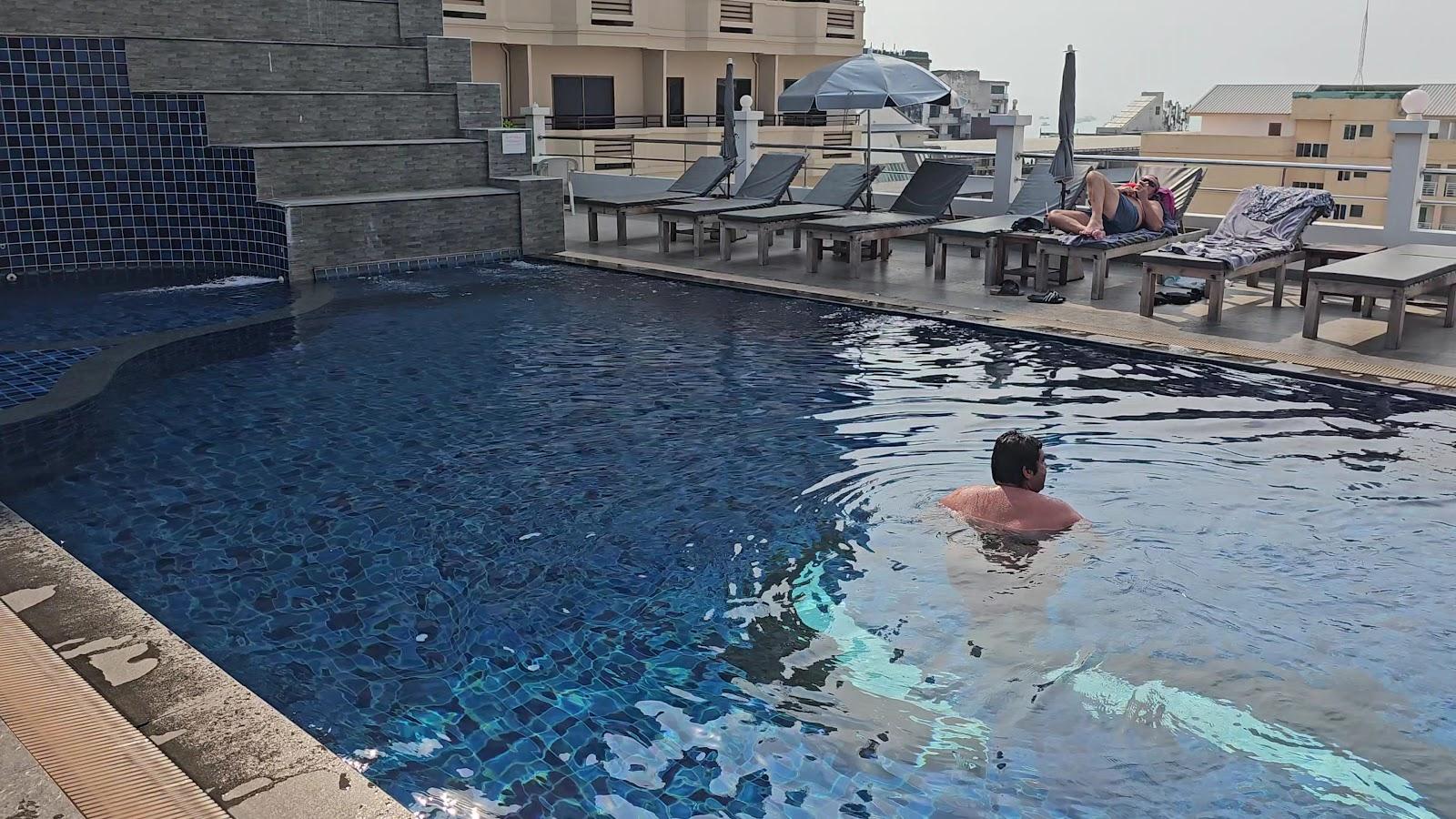 Flipper House Hotel – photo 2