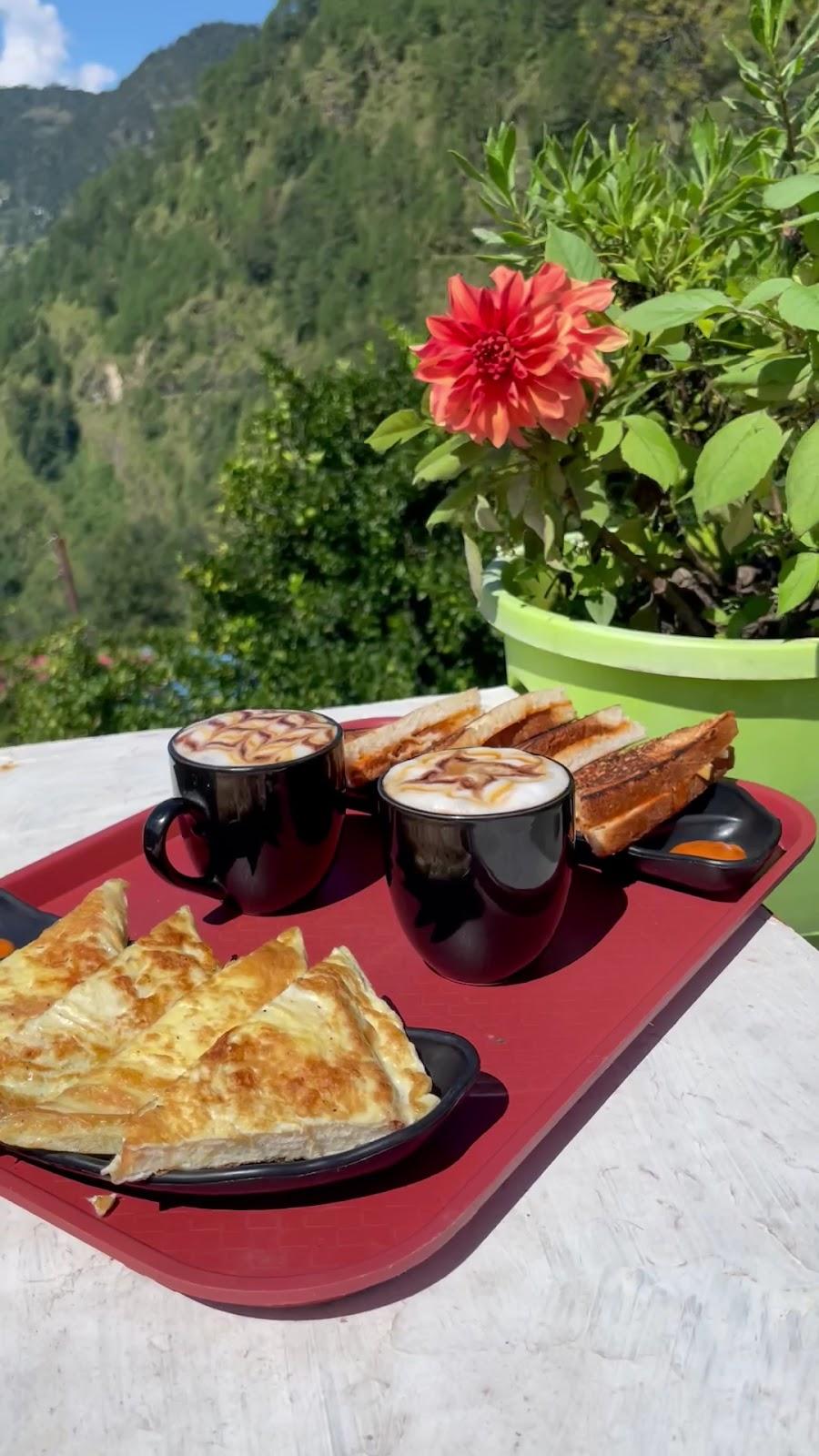 Snow N Shades Resort and Cafe – photo 2