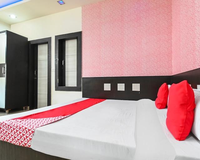 OYO CO Hotel – photo 2