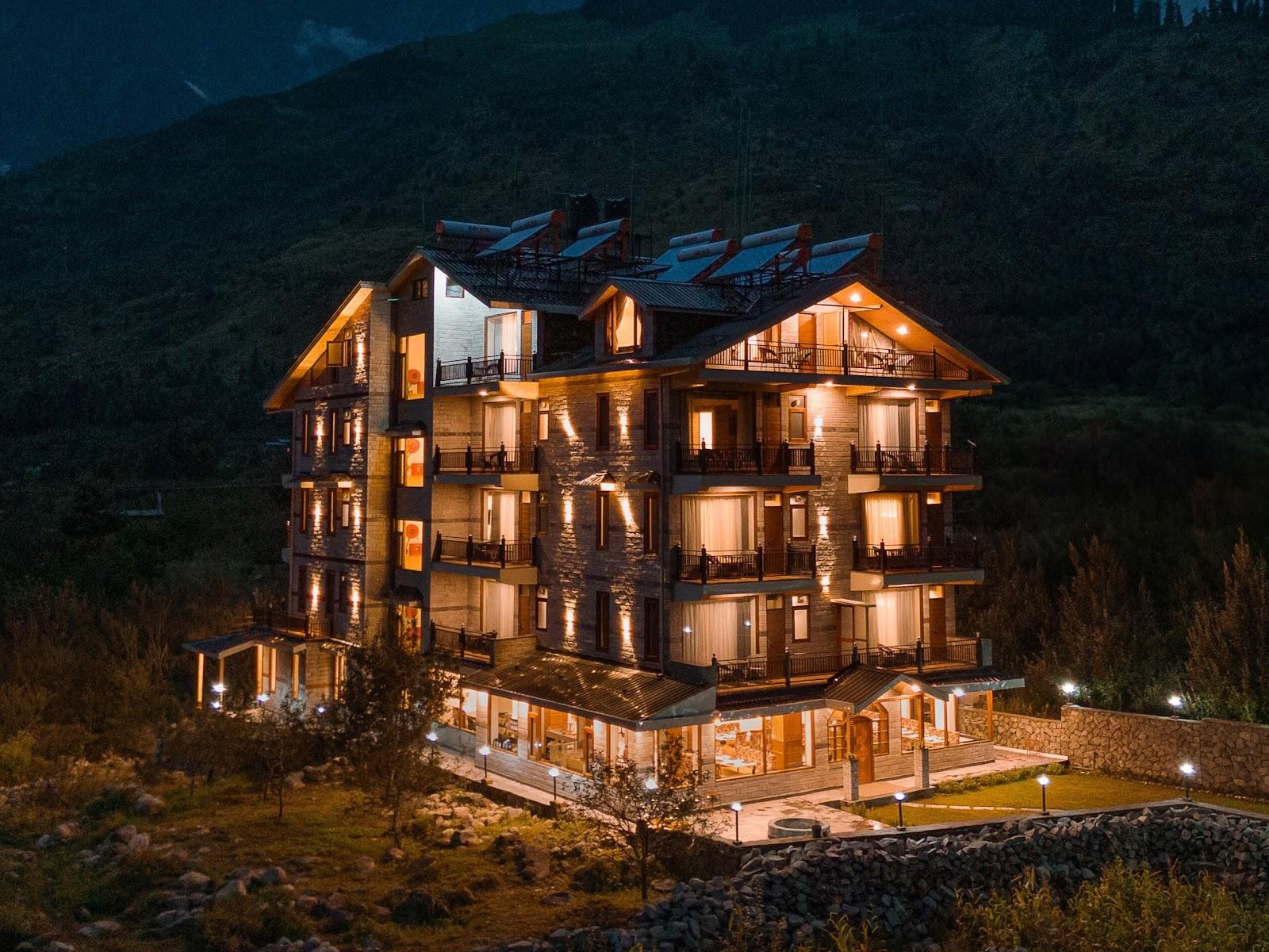NAZAARA - A Luxe Retreat, Manali