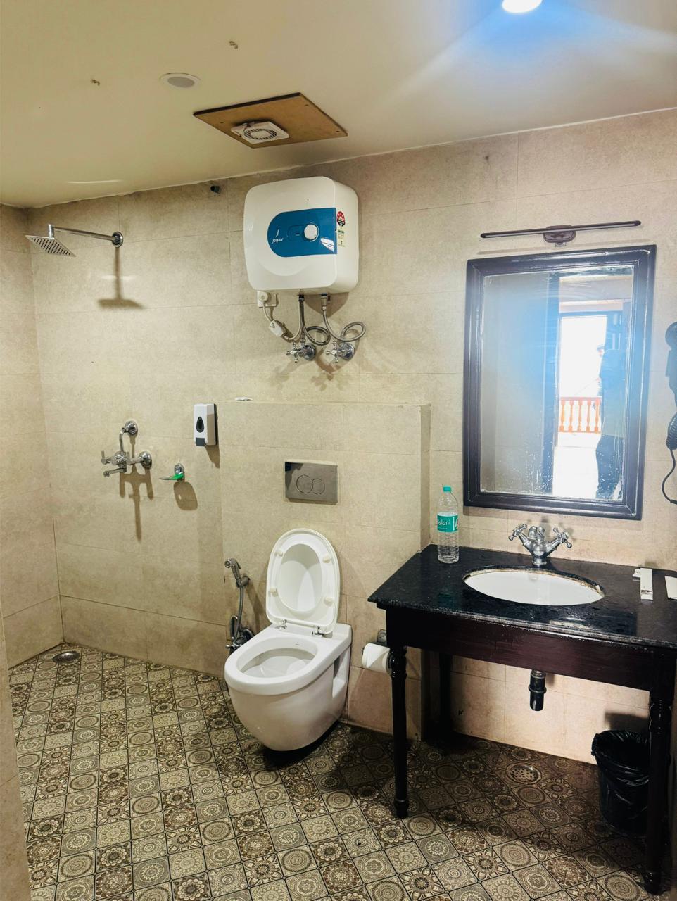 KSP Royal Valley View Hotel - Mall Road Mussoorie – photo 4
