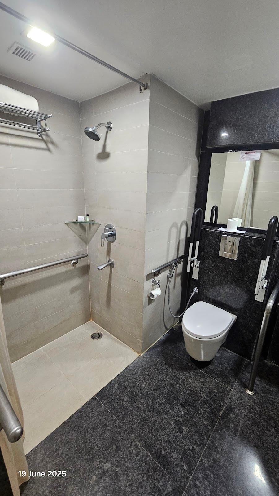 Hotel Shelton Rajamahendri – photo 2