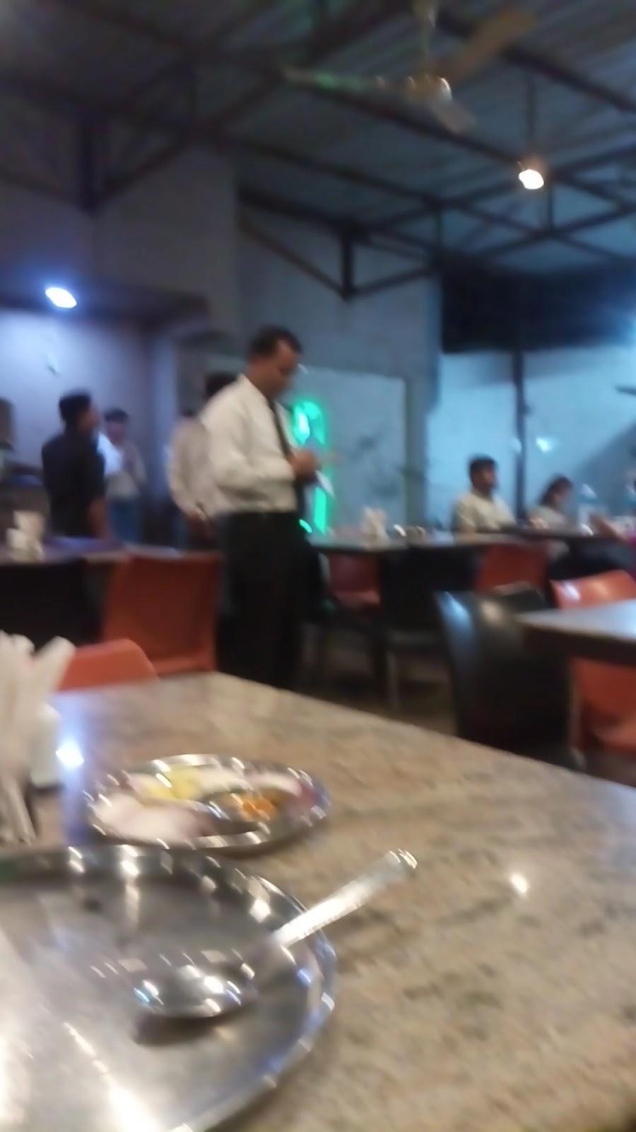OYO 15847 Hotel Mathura Lodging – photo 2