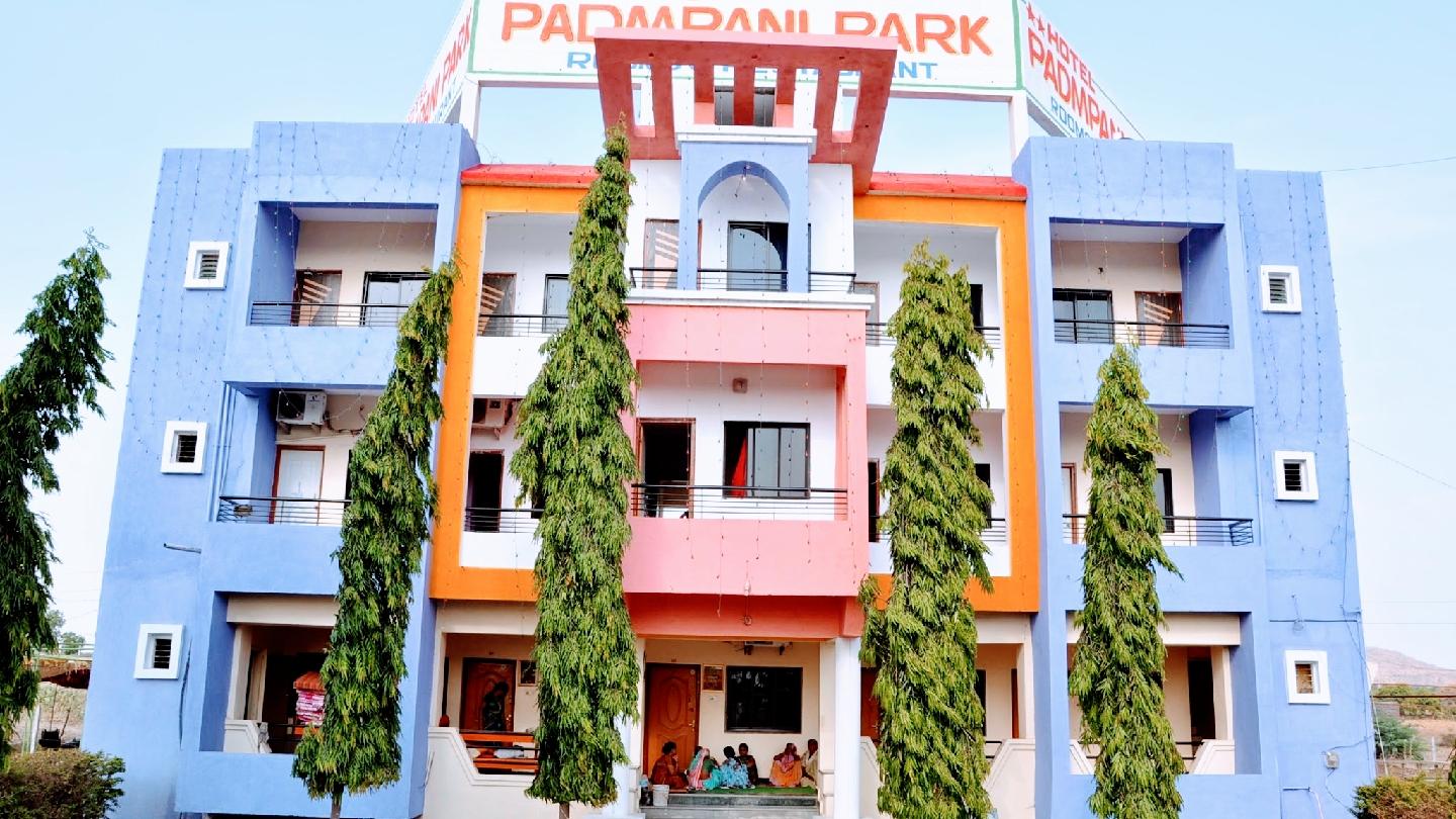 Hotel Padmapani Park – photo 1