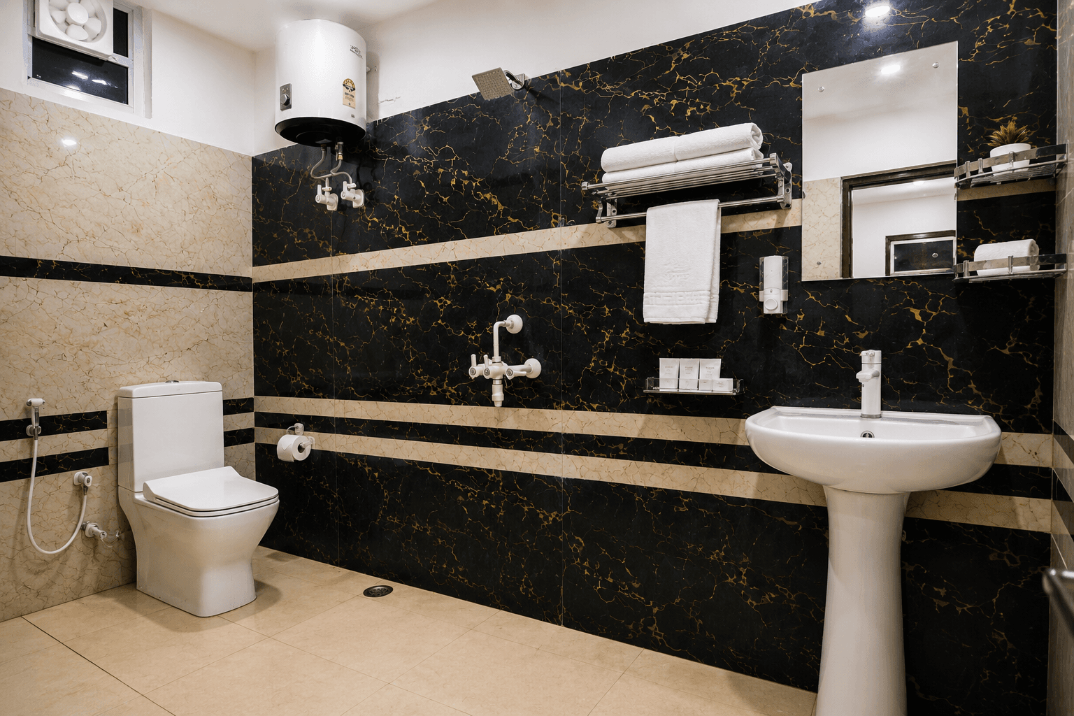 Luxury Palace Vrindavan (Radhe raj Group of Hotels) – photo 3