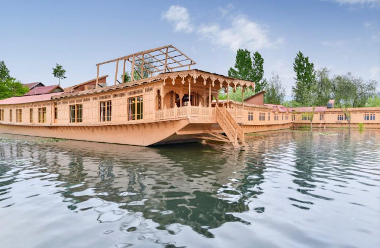 Inshallah Houseboats – photo 1