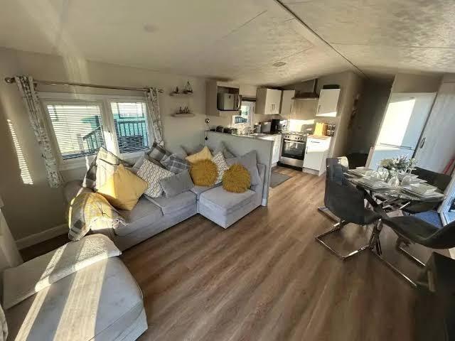 12 Borwick Lakes by Waterside Holiday Lodges – photo 4