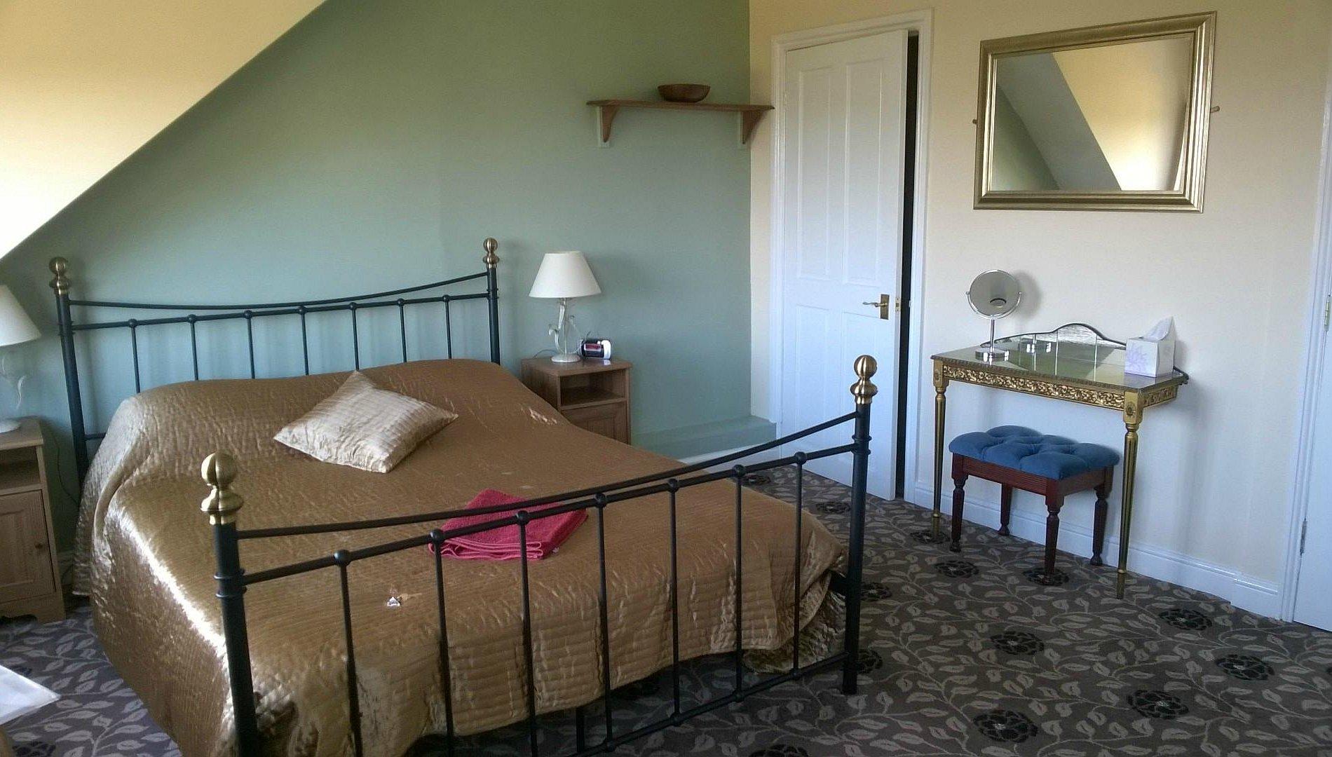 Crescent Lodge – photo 2