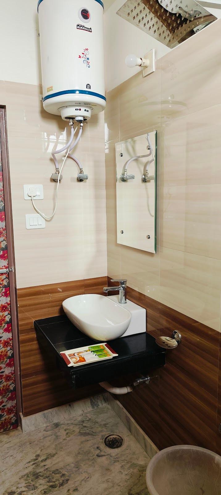 HOTEL SUNSHINE – photo 3