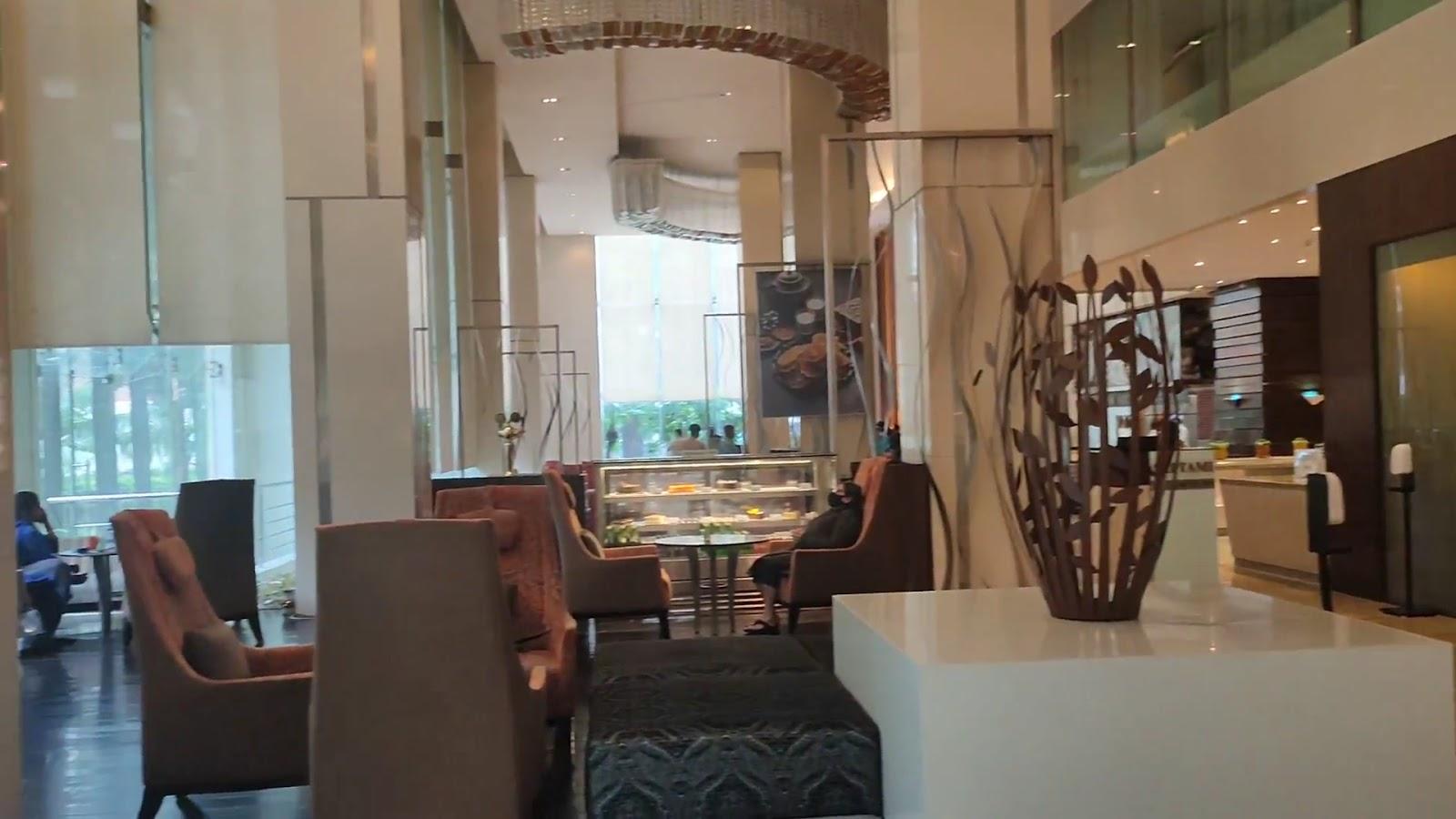 Holiday Inn Mumbai International Airport by IHG – photo 2