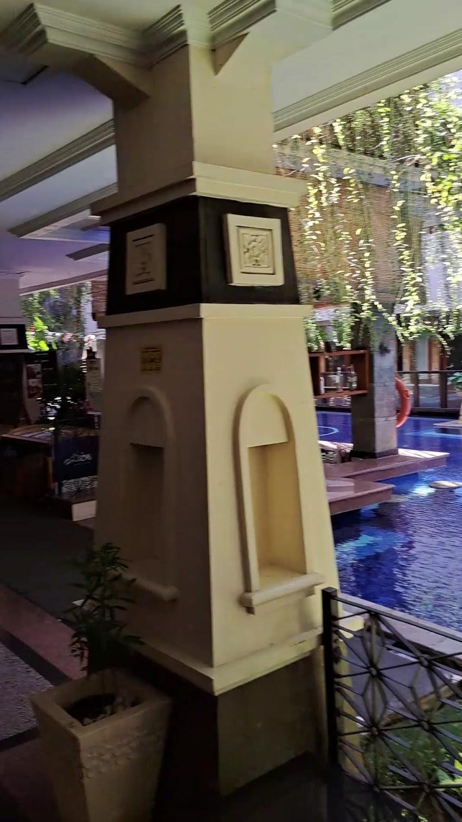 Famous Hotel Kuta – photo 2