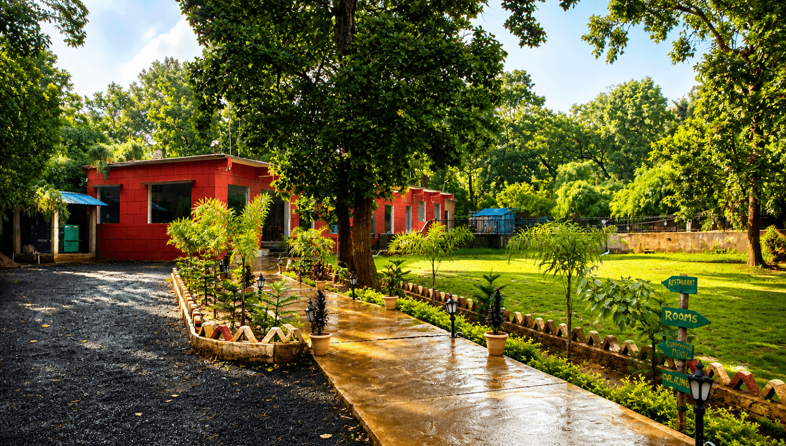 Bandhavgarh Tiger Resort - "Near Tala Gate"