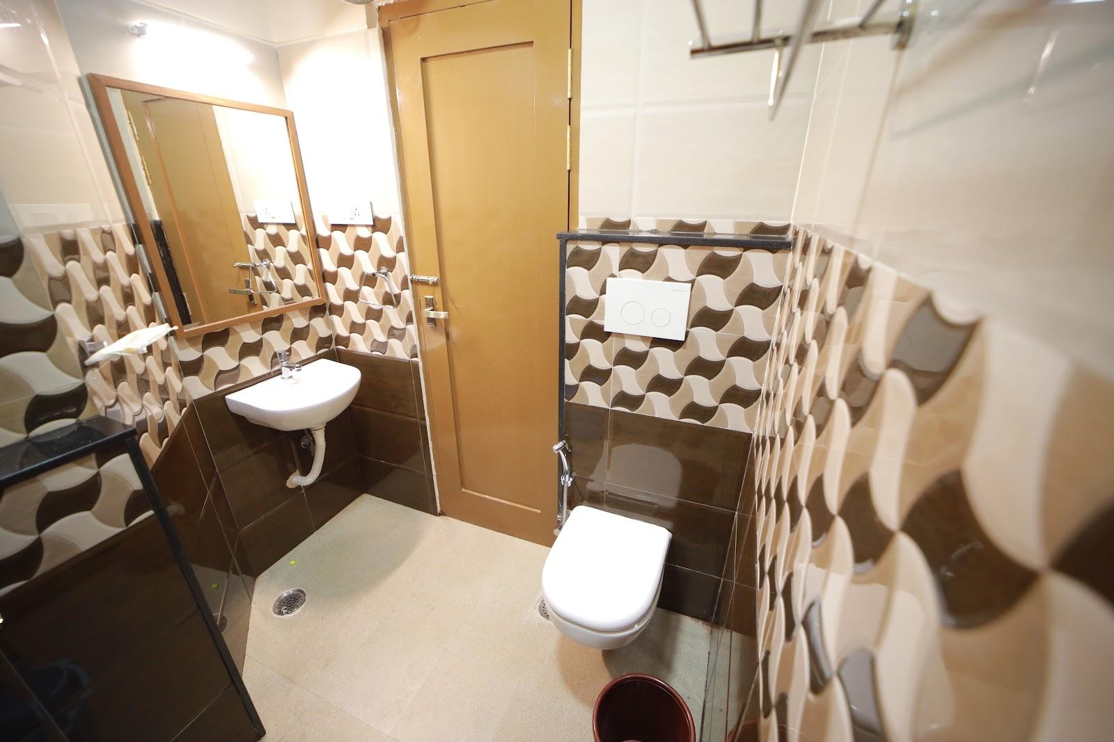 Majestic Hotel & Service Apartments – photo 4