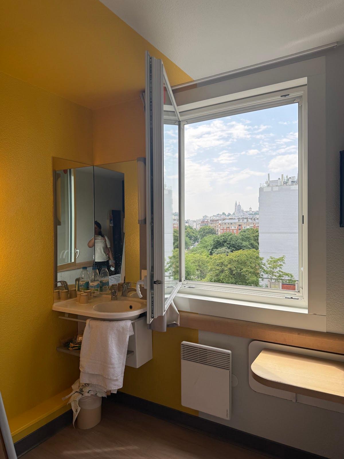 ibis budget Paris Porte de Montmartre – photo 4