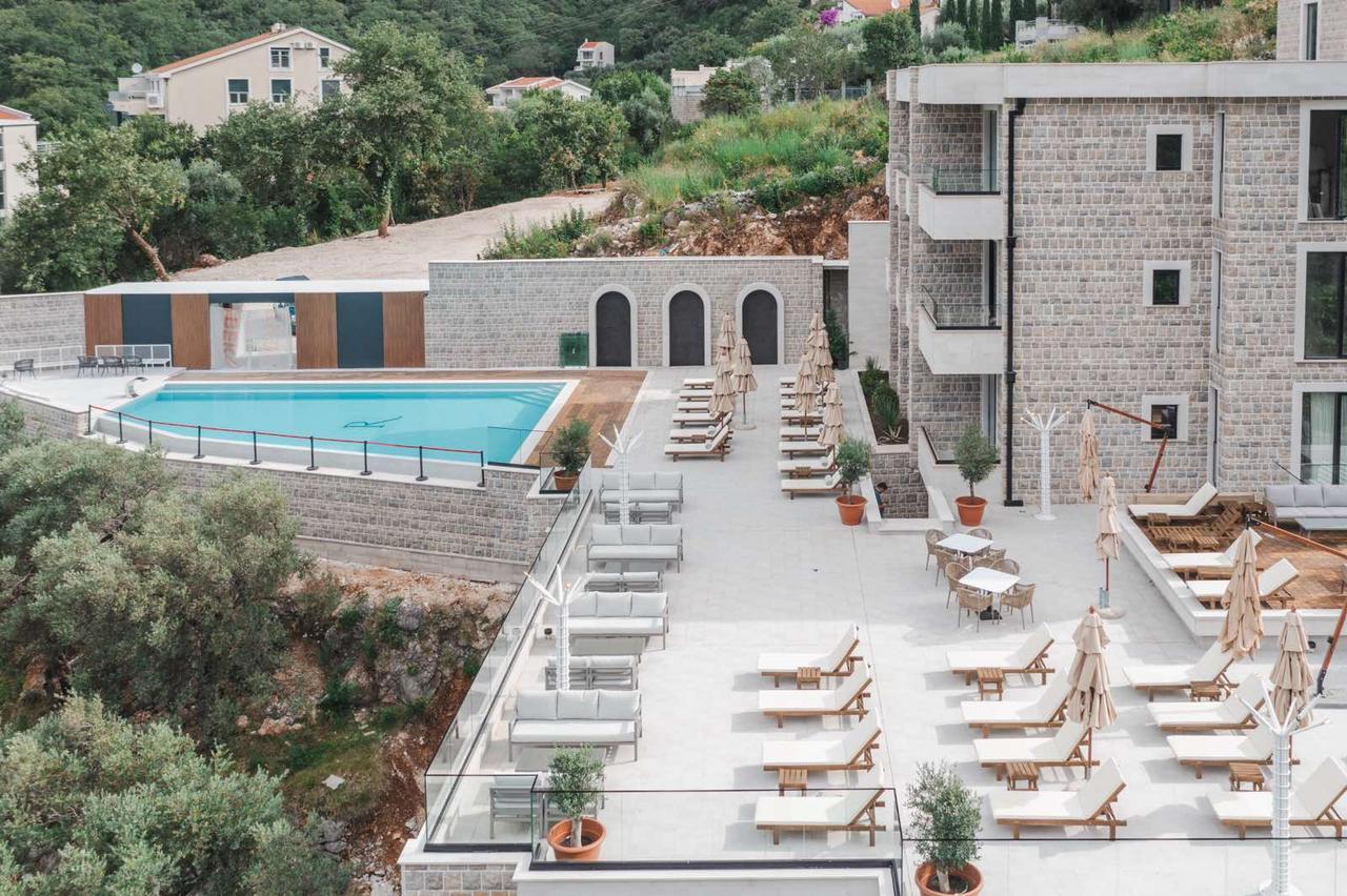 Hotel kingStone Budva – photo 1