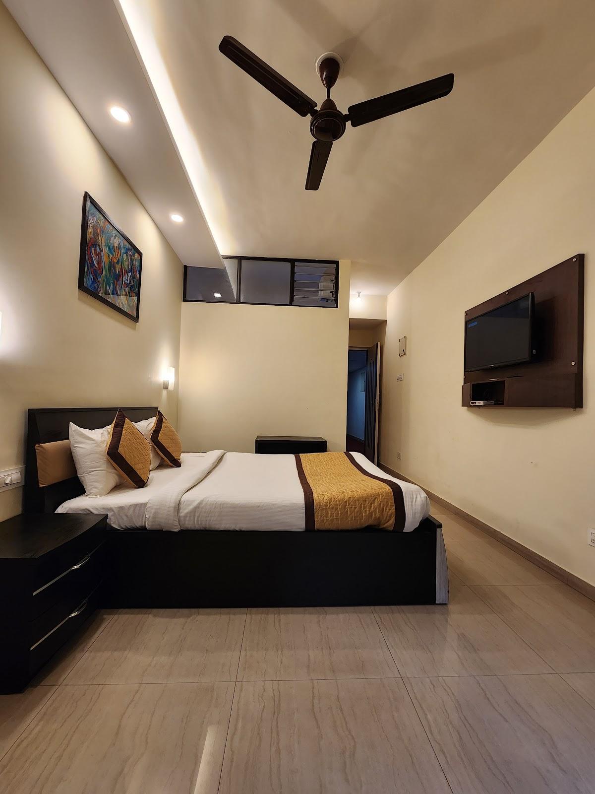 All Seasons Guest House | Rooms & Dorms – photo 2