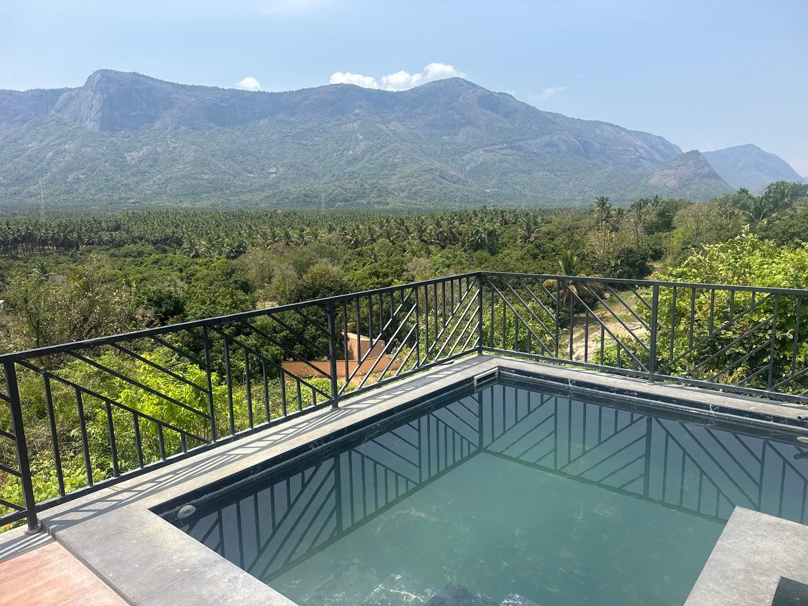 Bougainvillea Hillview Retreat – photo 1