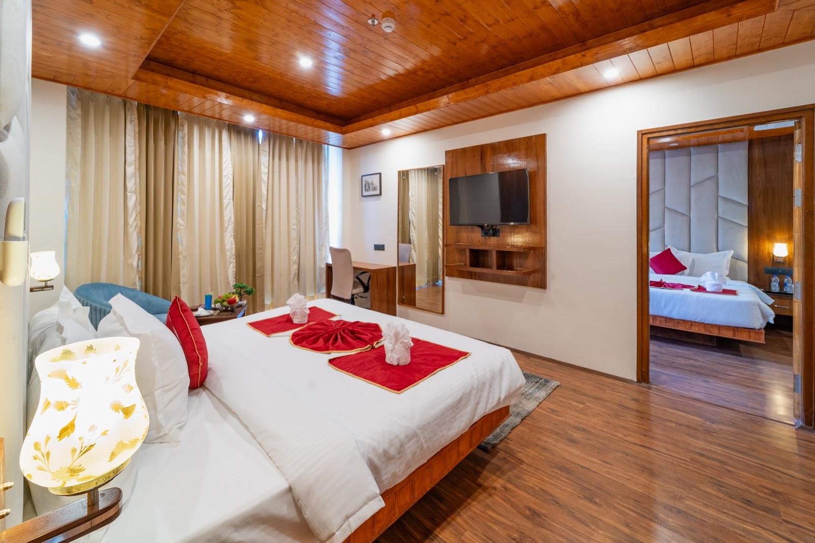 The Whitestone Inn & Suites (A Centrally Heated Mountain & Valley View) ⭐⭐⭐⭐ – photo 3