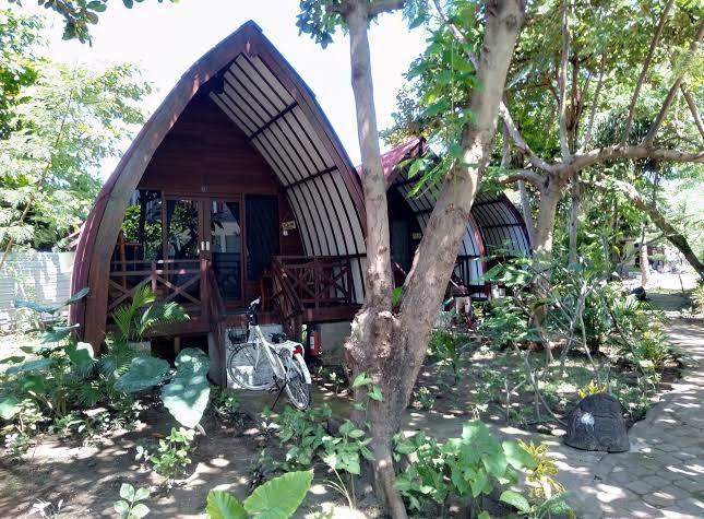 Gili Turtle Beach Resort