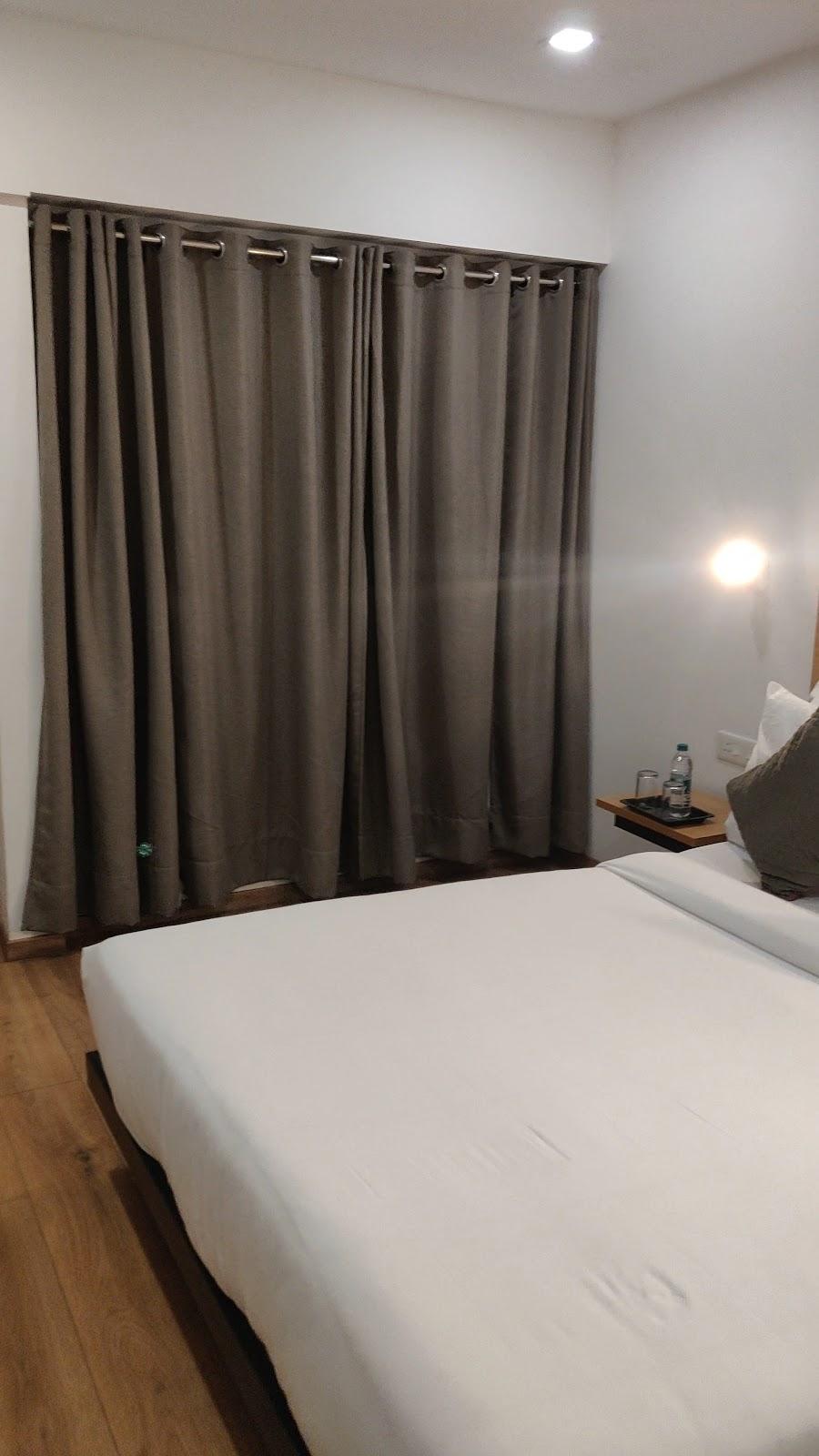 Super Townhouse MG Road Pune – photo 2