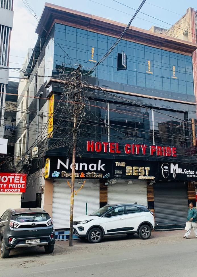 Hotel City Pride – photo 1