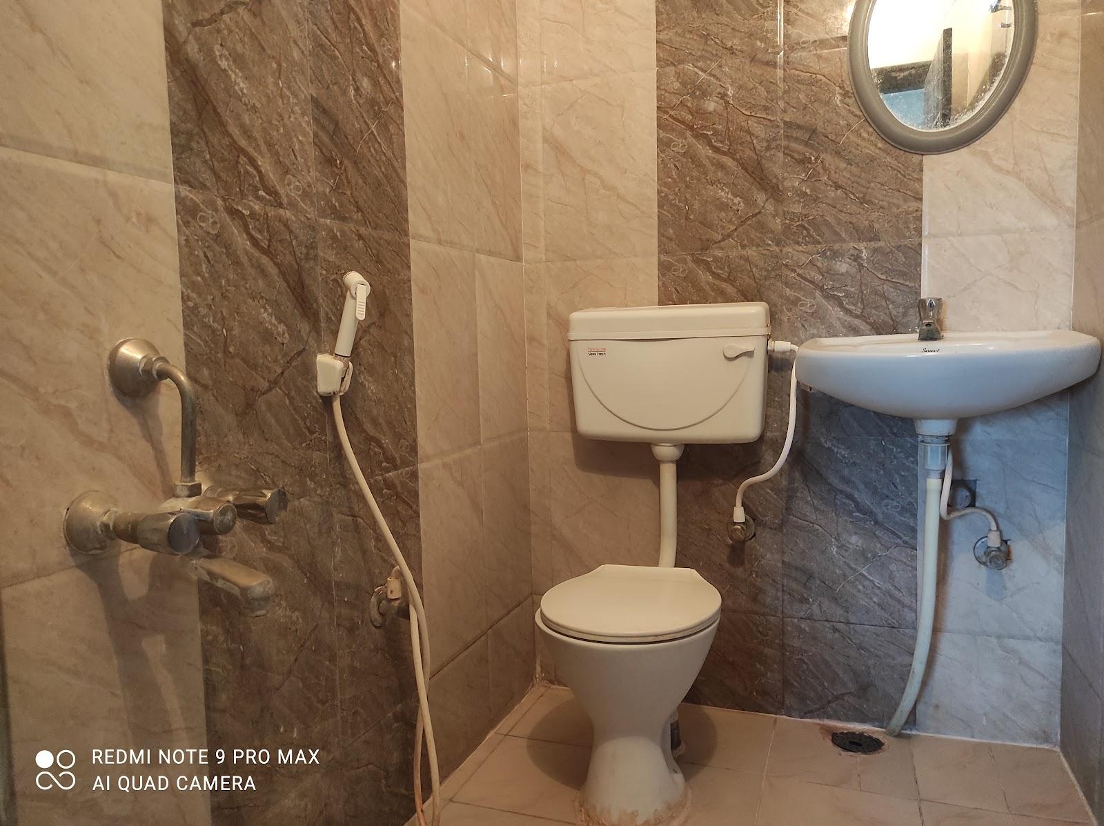 Hotel Dewan's Residency, Mysore Deluxe rooms – photo 3