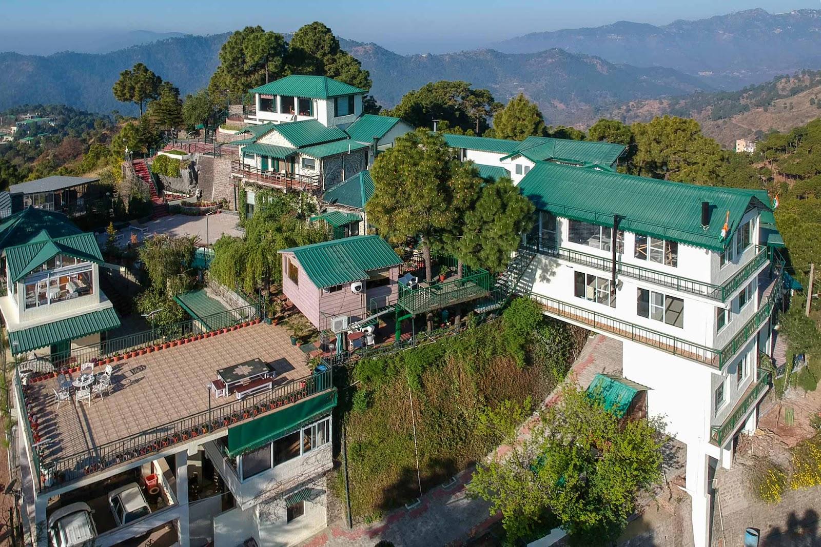 StayVista at Villa Mountain Crest | Premium Villa with Pool in Kasauli – photo 1