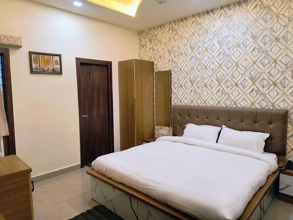 Hotel O Taj East Metro Station – photo 4