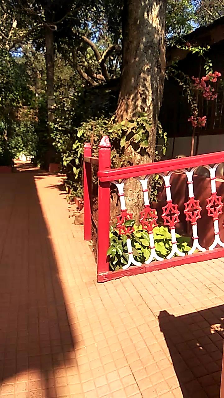 Lords Central Hotel – photo 2