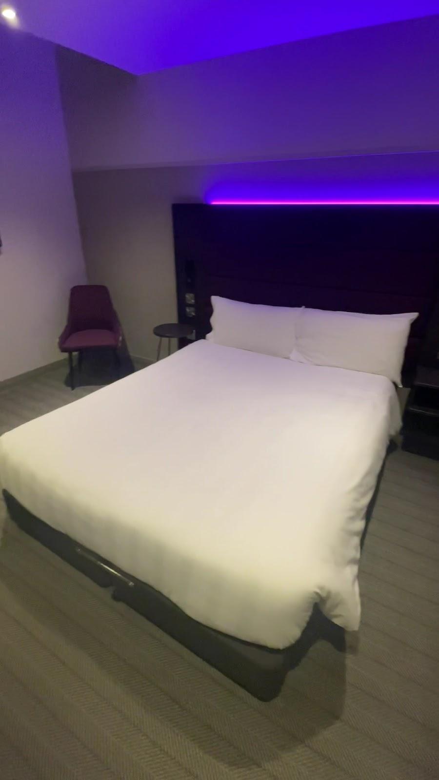 Premier Inn London Heathrow Airport T2 & T3 (Bath Road) hotel – photo 2