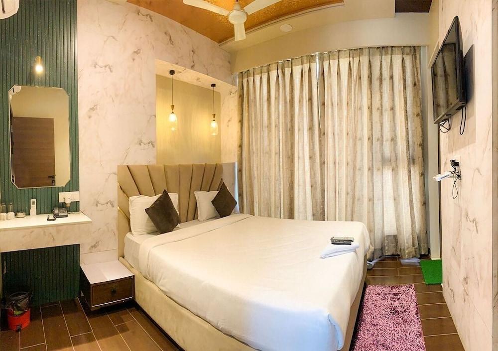 Hotel Nidhivan – photo 4
