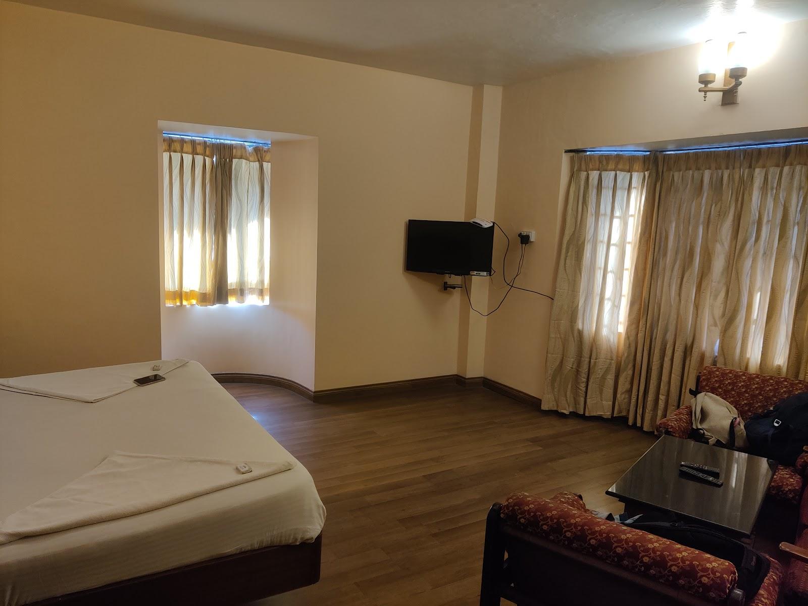 Hotel Bluebird – photo 3