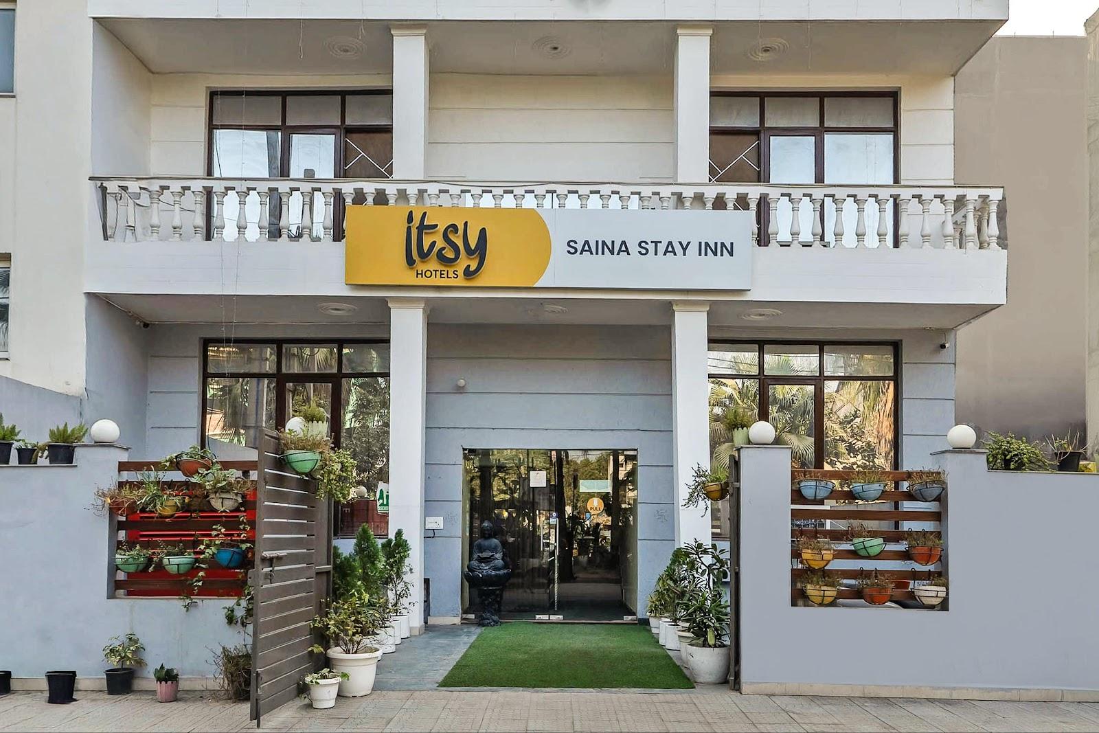 Itsy Hotels Saina Stay Inn