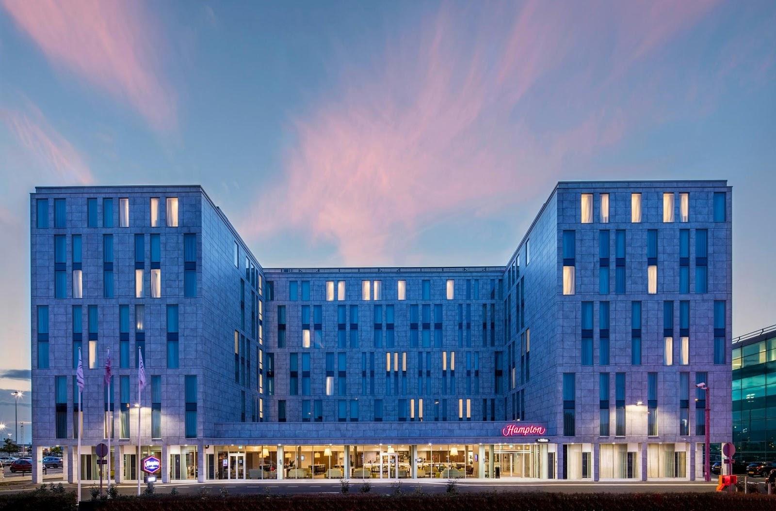 Hampton by Hilton London Stansted Airport – photo 1
