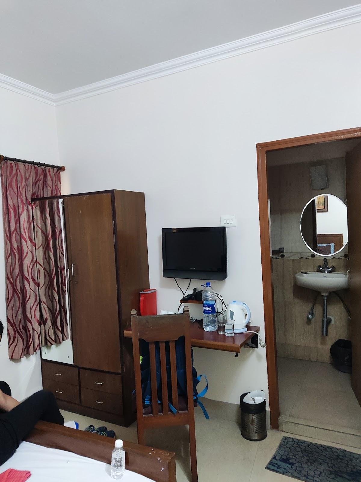 Basera Guest House – photo 4