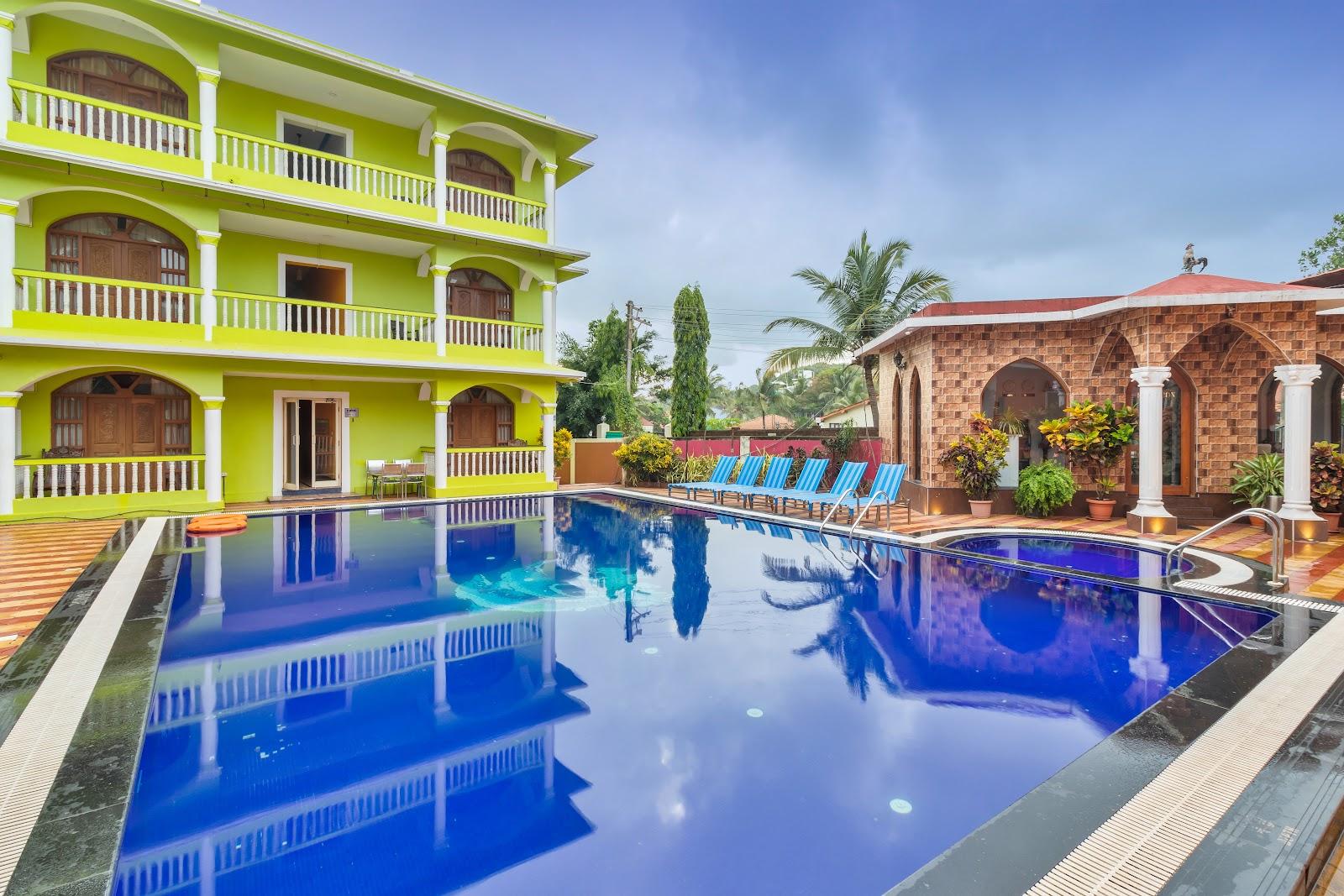 Larios Beach Holidays Resort