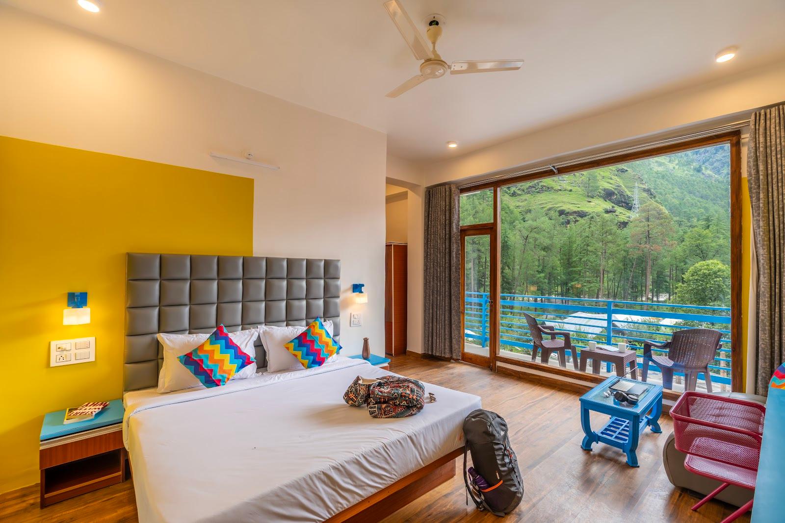 goSTOPS PLUS Kasol, Manikaran Road | Bar and Hostel – photo 3