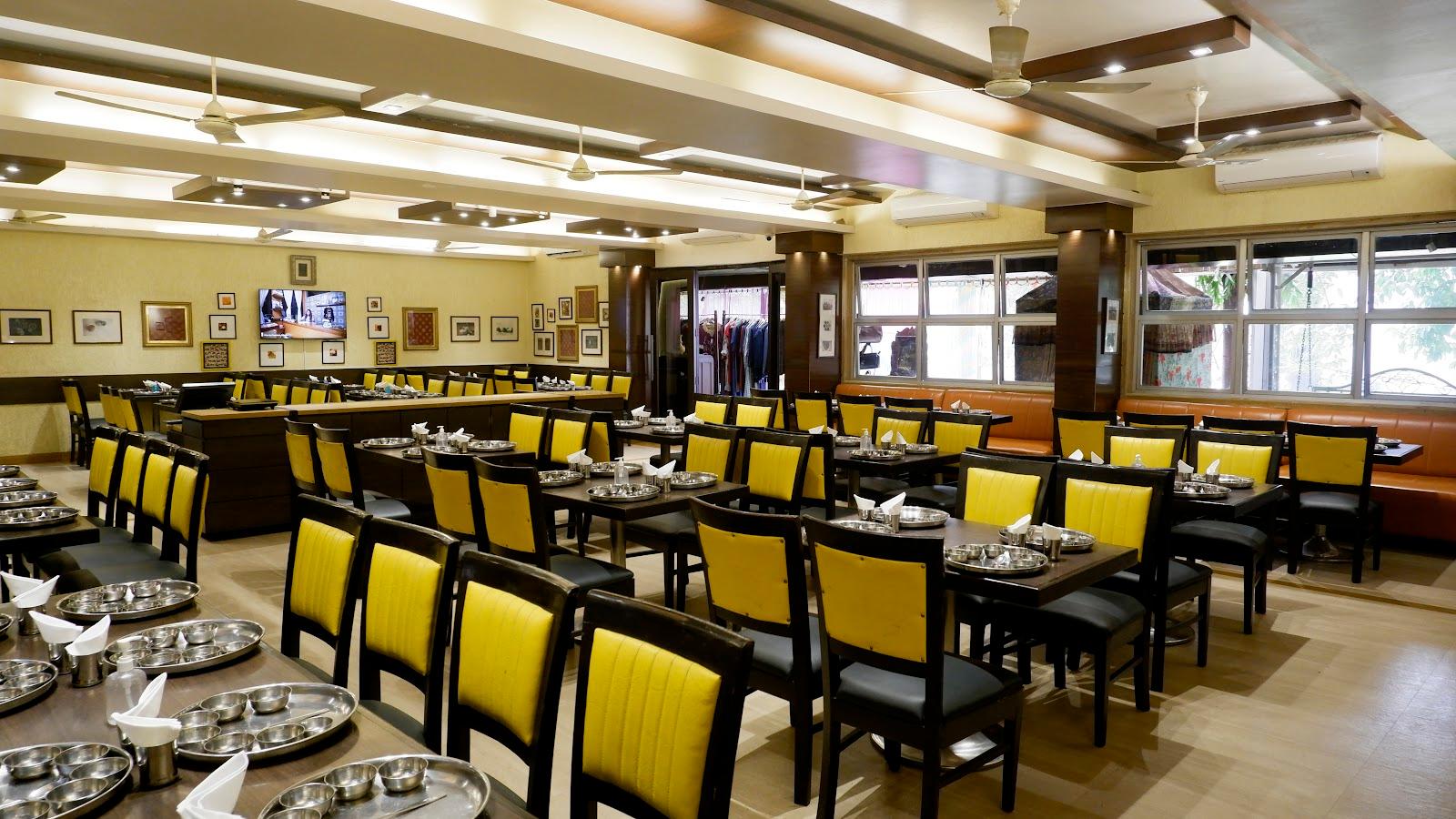 Hotel Chandralok – photo 1