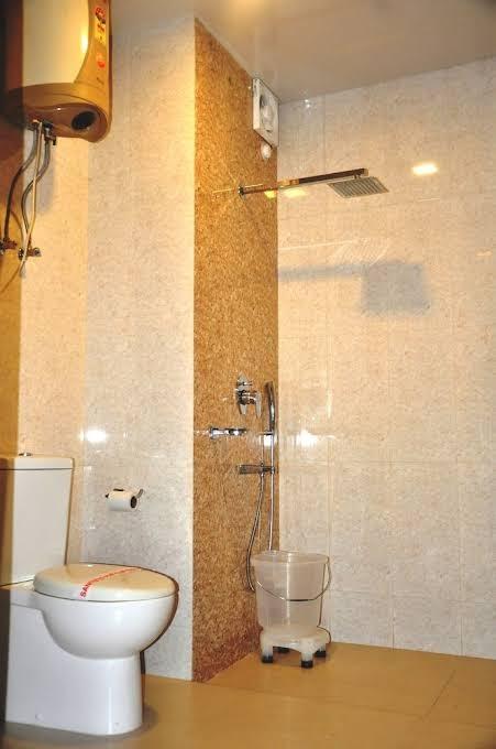 The Golden Crest Hotel – photo 4