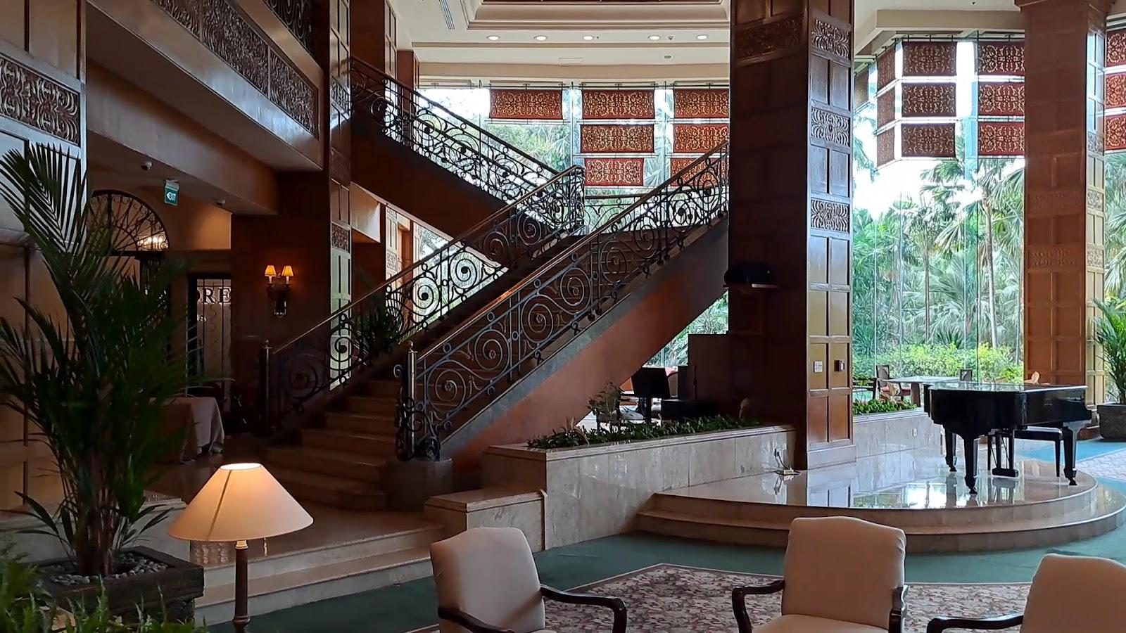 Shangri-La Hotel Surabaya – photo 2