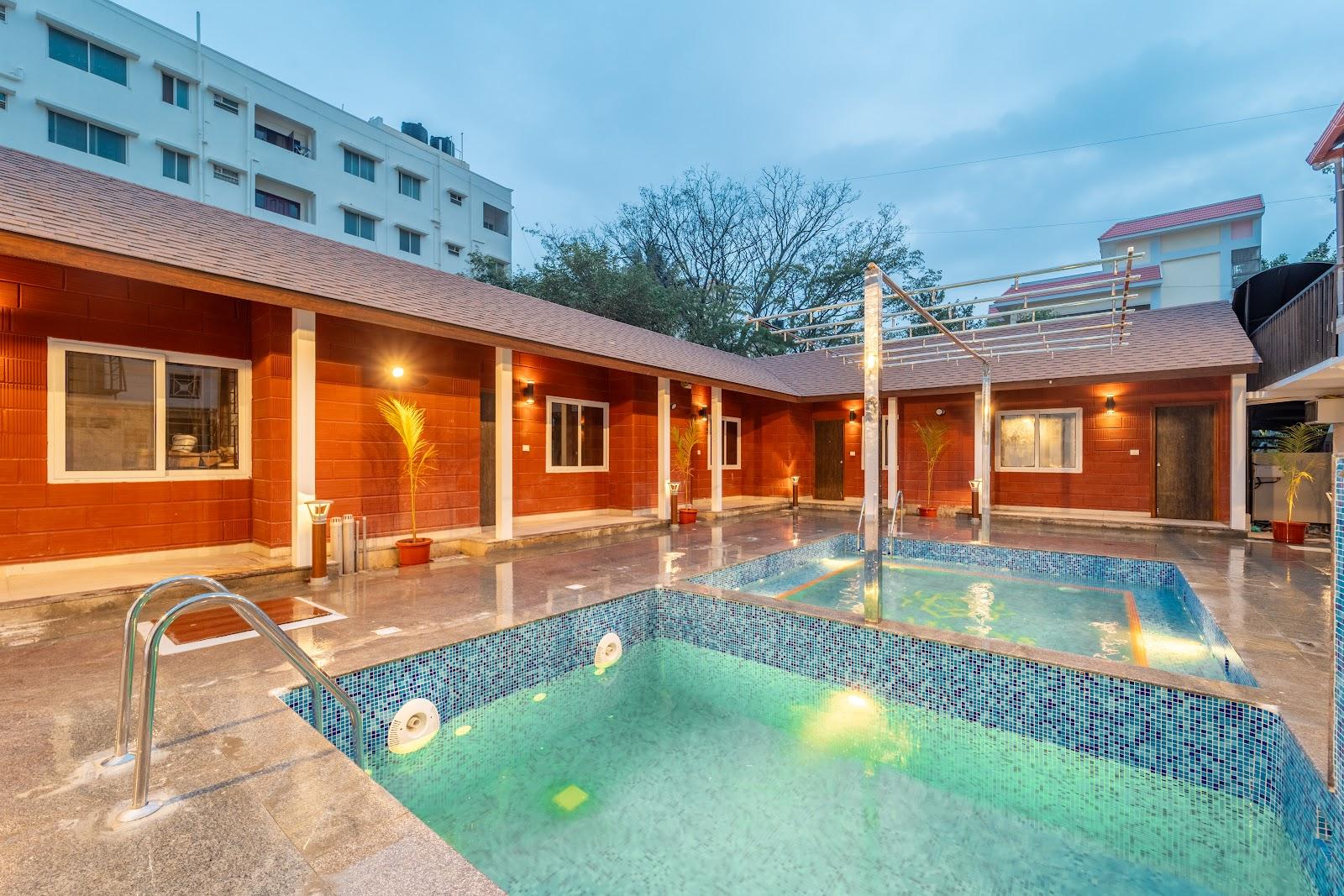 Seasons Suites-HBR – photo 1
