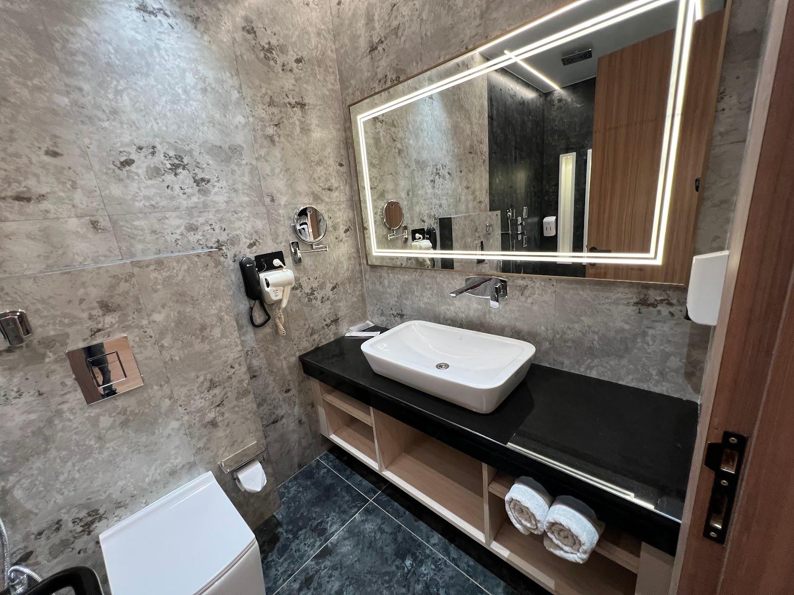 Narang Hotel & Restaurant – photo 4