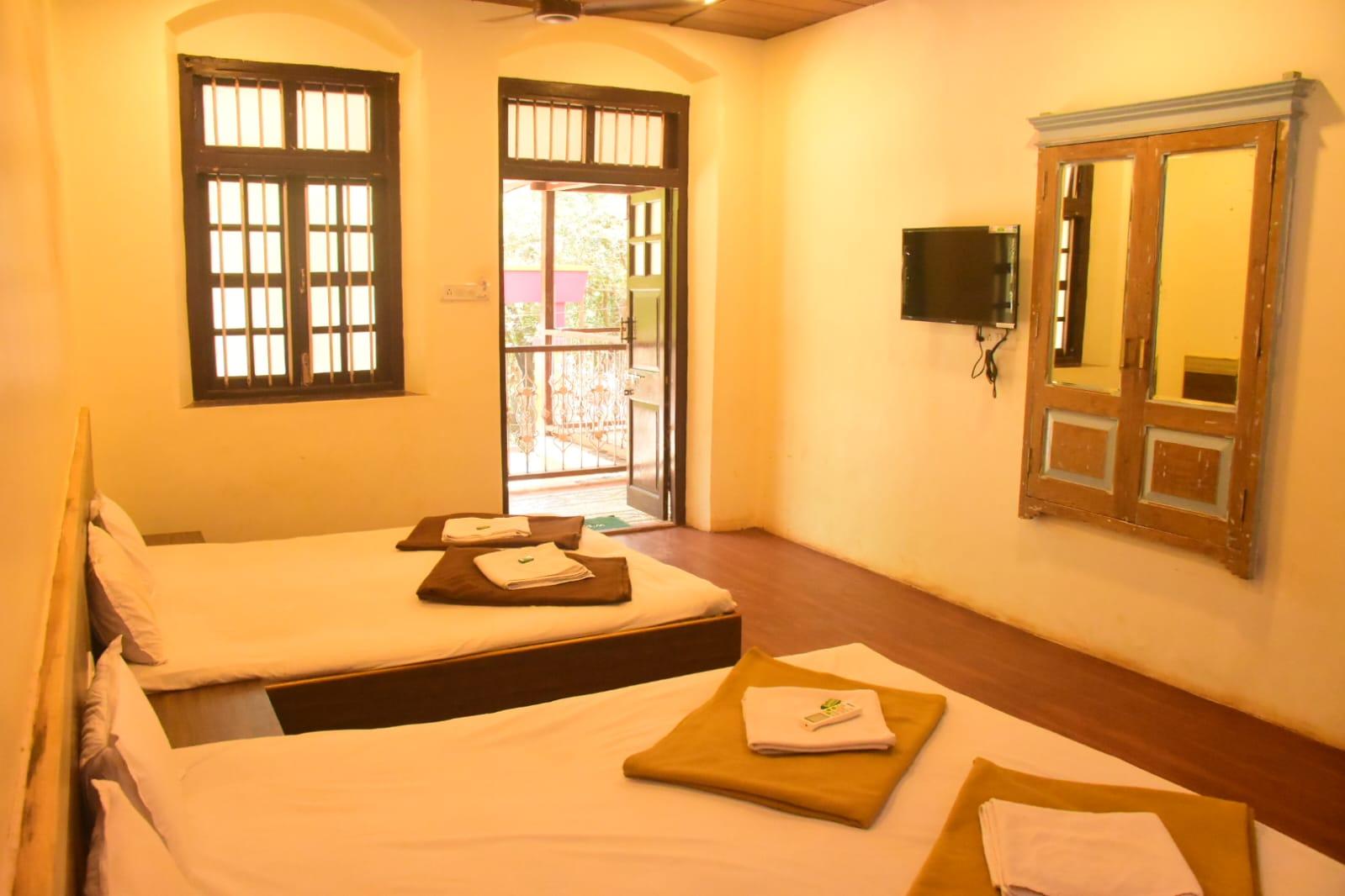 Preeti Hotel Matheran (Veg) – photo 2